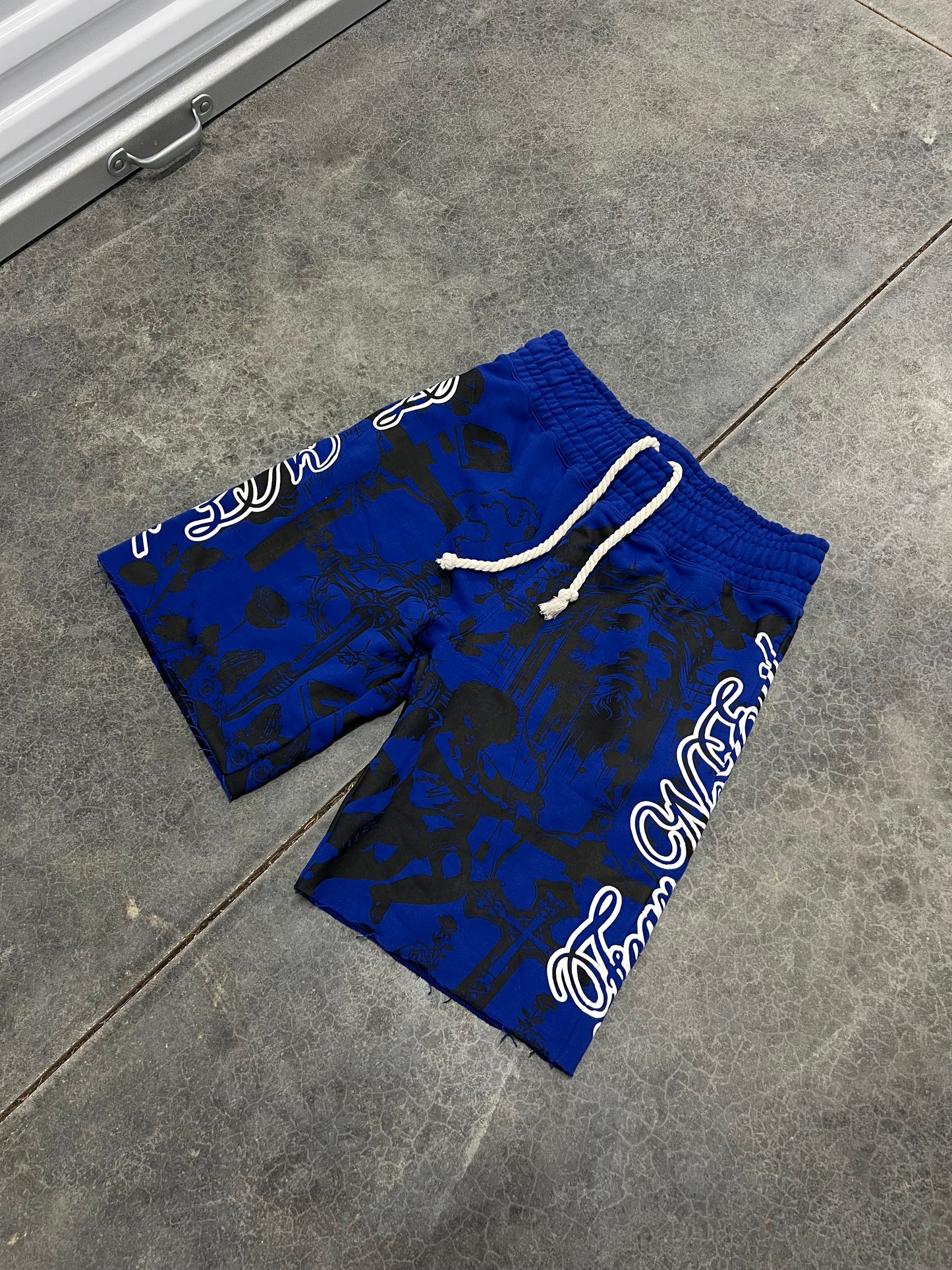 BLUE TATTOO SHORTS