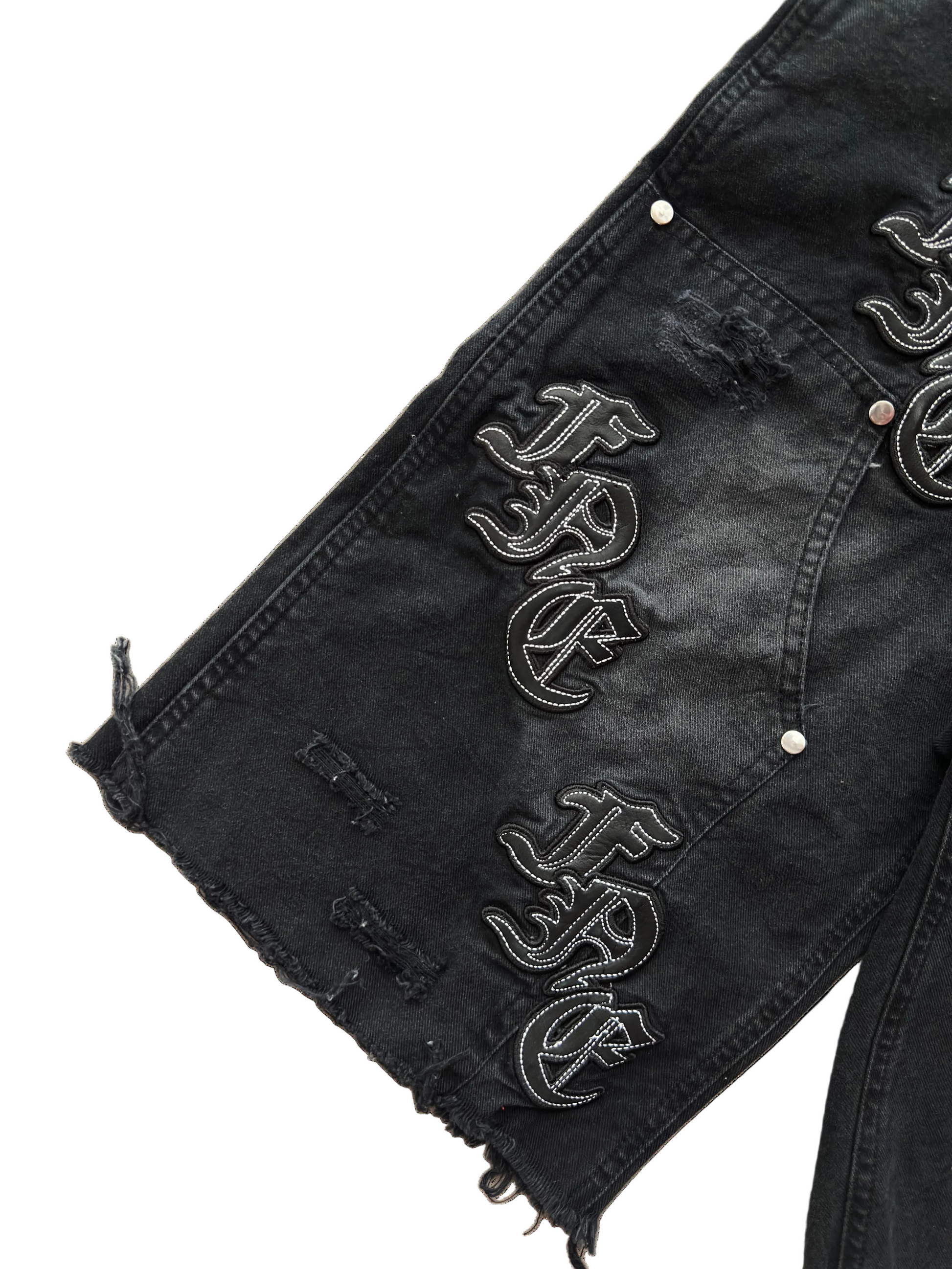 FNE LEATHER PATCH CARPENTER JORTS